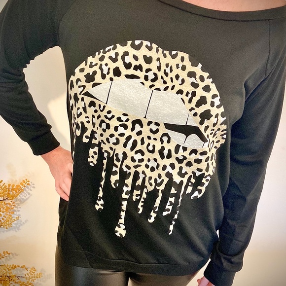 Tops - Trendy French Terry Melty Leopard Lip Top